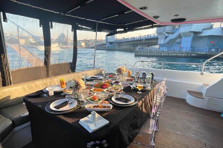 Istanbul Luxury Private Yacht Cruise on the Bosphorus — Private Yacht Rentals & Bosporus Routes photo 4