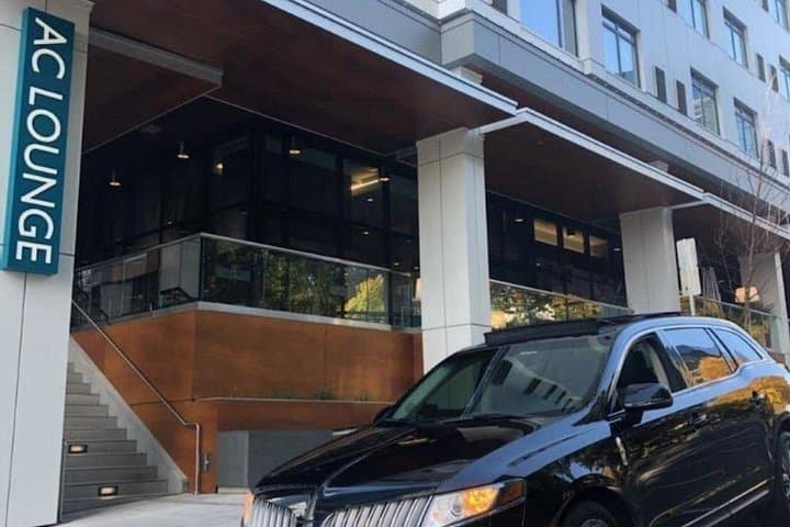 Seamless Seattle Airport Transfer: Private Sea-Tac Pickup to Downtown photo 4