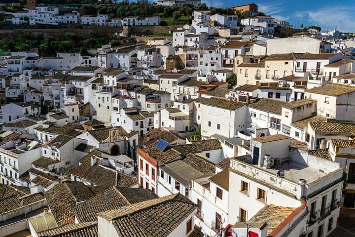 Ronda and Setenil Day Tour from Malaga — Puente Nuevo, Cliff Homes & Free Photoshoot photo 6