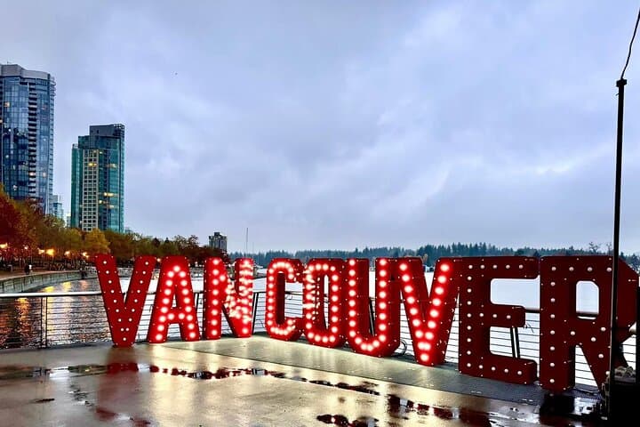 Private Vancouver Highlights Tour: Stanley Park, Capilano & FlyOver Canada