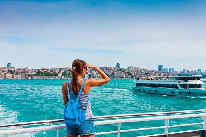 Bosphorus Cruise and Pierre Loti Cable Car Tour with Hotel Pickup in Istanbul photo 1