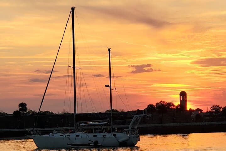 st-augustine-sunset-boat-tour-evening-cruise-and-dolphin-watching