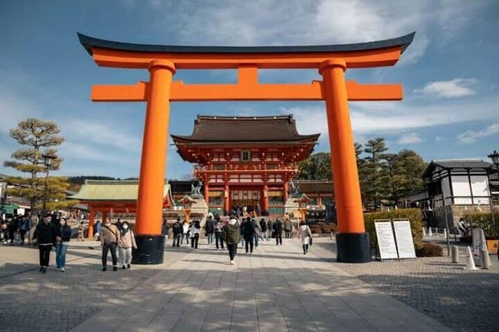 Explore Kyoto: Customized Private Full-Day Tour of Temples, Bamboo Grove & Markets photo 5
