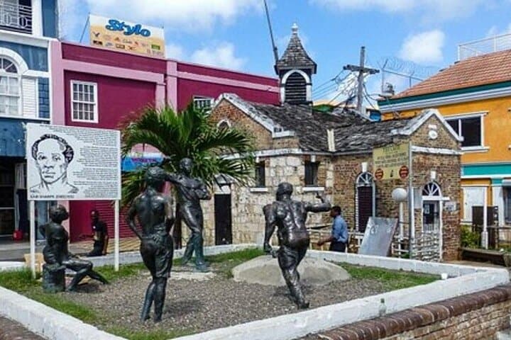 Montego Bay Highlights: Hip Strip, Harbor Market & Bamboo Rafting on the Great River photo 3