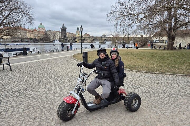 Electric Trike Prague: Panoramic Viewpoints & City Sightseeing Tour photo 3
