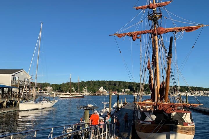 Boos and Brews: Boothbay Harbor Ghost Walk and Brewery Stop photo 6