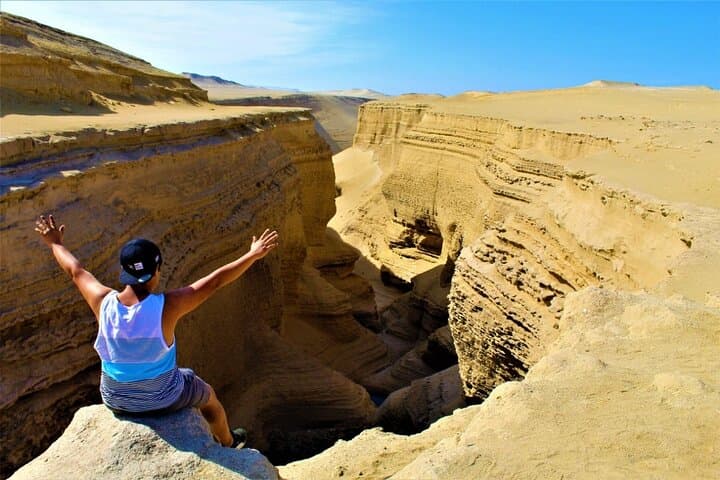 Cañon de los Perdidos Exploration from Lima — Ocucaje Desert, Huacachina & Nietto Winery photo 3