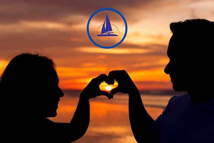 Sunset Catamaran Cruise Fort Lauderdale: Champagne Sail Past Millionaires Row