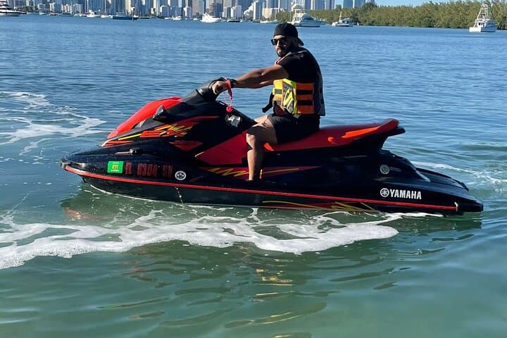Miami Beach Jet Ski Rentals: High-Speed Coastal Rides & Skyline Boat Tour photo 2