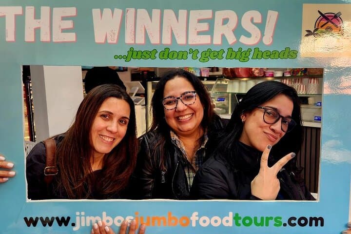 Clearwater Beach Walking Food Tour — Tiki Bites & Trivia photo 4
