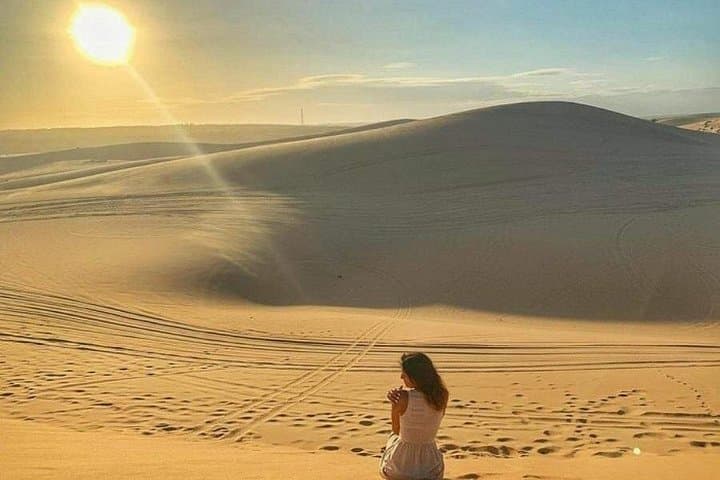 Mui Ne Jeep Tour: Sunrise & Sunset Dune Adventure in Phan Thiet photo 4