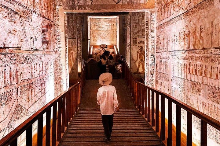 Sunrise Hot-Air Balloon Over Luxor with Full-Day Temples & Tombs Tour photo 4