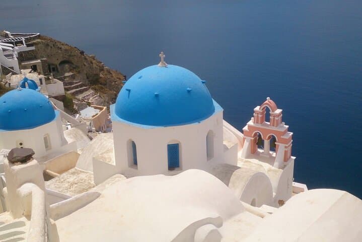 Santorini Uncovered: Private Caldera Drive to Oia, Red Beach & Perissa photo 4