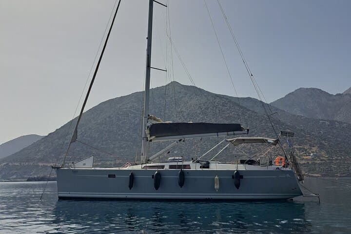 Private 6-Hour Sailing to Dia Island from Heraklion — Swim & Snorkel Cruise photo 3