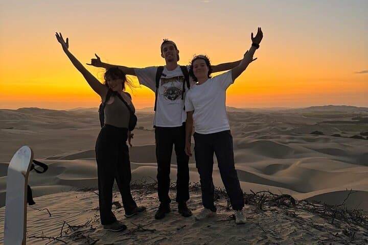 Morón Oasis Dune Trek & Sandboard — Half-Day Desert Escape in Paracas photo 5