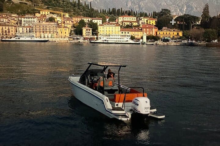 Lake Como Prosecco Boat Tour: 1-Hour Shared Cruise from Como photo 2