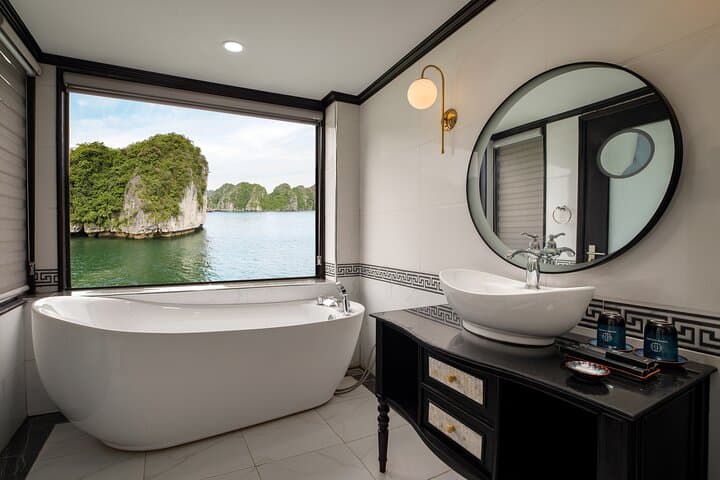 Lan Ha Bay Luxury: 2-Day Doris Cruise with Kayaking & Dark-and-Bright Cave photo 4