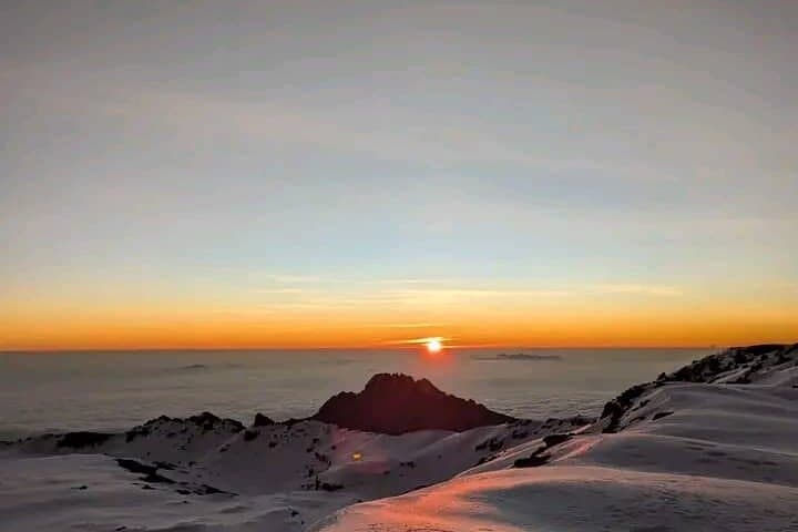 Lemosho Route Kilimanjaro 8-Day Summit Adventure: Ultimate Guide to Uhuru Peak photo 3