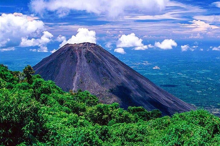 6-Day Customized Family Tour: Hike Santa Ana Volcano, Explore Mayan Ruins & Surf El Tunco photo 2