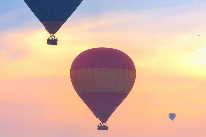 Sunrise Hot Air Balloon Ride Over Sigiriya and Kandalama Lake photo 3