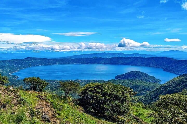 8-Day El Tunco to La Libertad Adventure: Volcano Hikes, Mayan Ruins & Surf photo 1