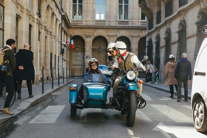 Paris Vintage Sidecar Tour — Private Guided Rides from Saint-Michel