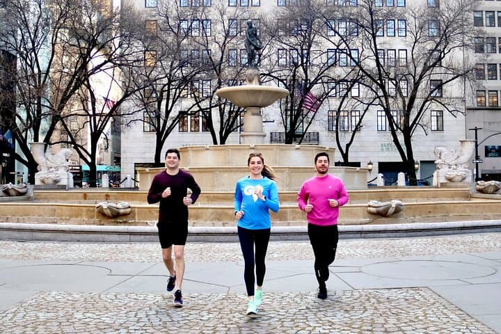 Run New York's Iconic Architecture: 7K Guided Midtown to Central Park Tour