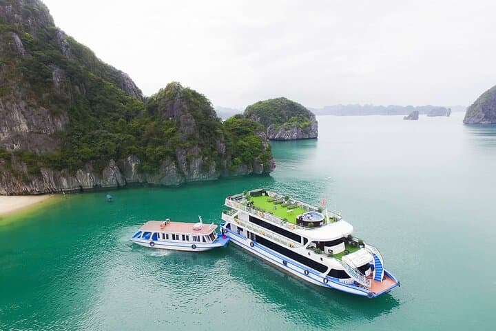 Luxury Day Cruise to Ha Long Bay: La Casta 5-Star from Hanoi photo 3