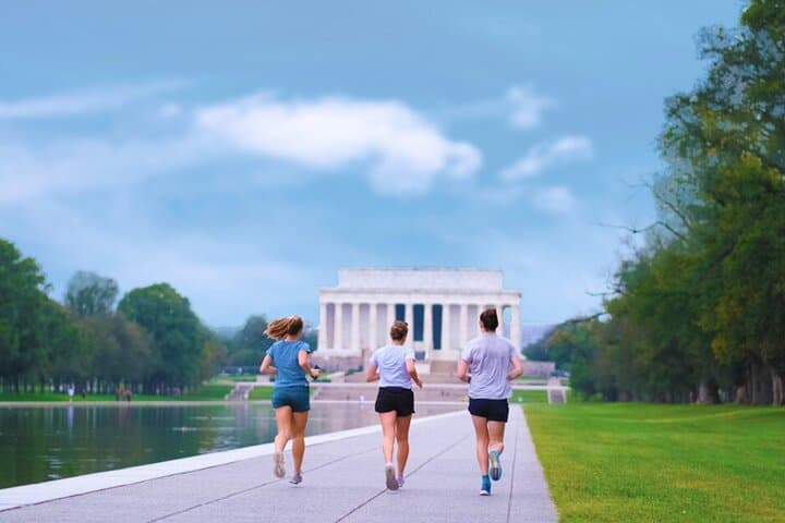Run the Monuments: A Guided Washington DC Running Tour from Logan Circle photo 3