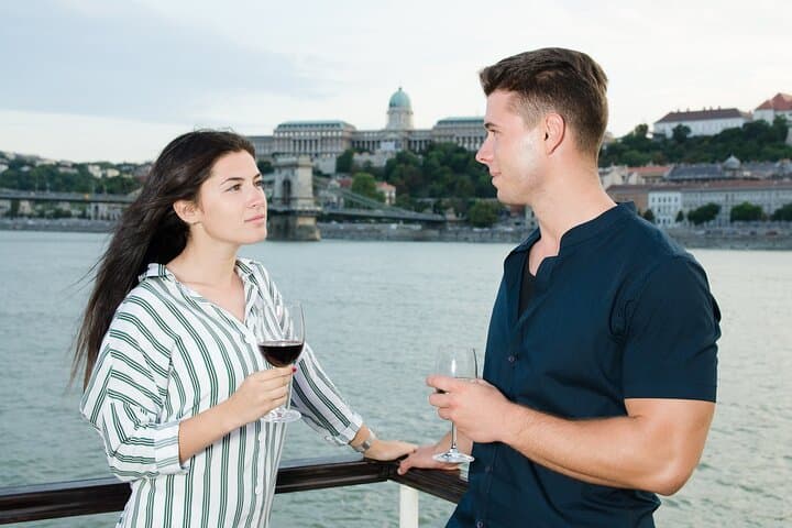 Budapest Danube Cruise: 1-Hour Audioguided Sightseeing with Panorama Terrace photo 5
