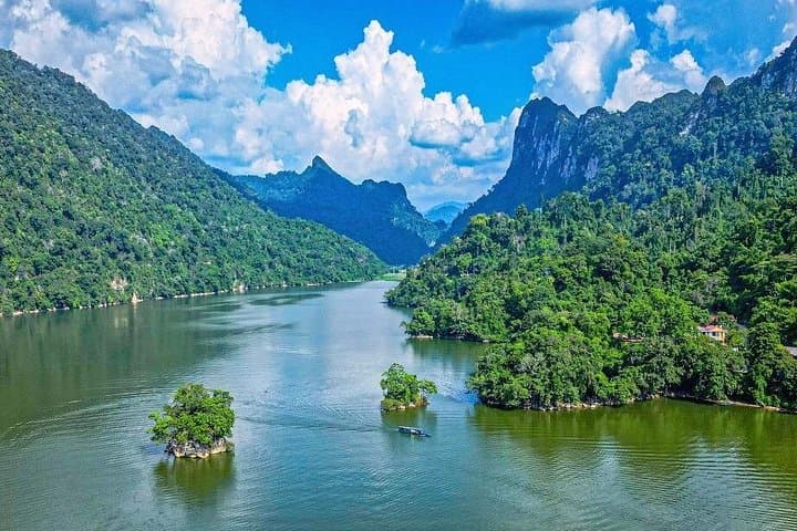 Hanoi to Ban Gioc Waterfall and Ba Be Lake: 3-Day Cao Bang Adventure photo 1