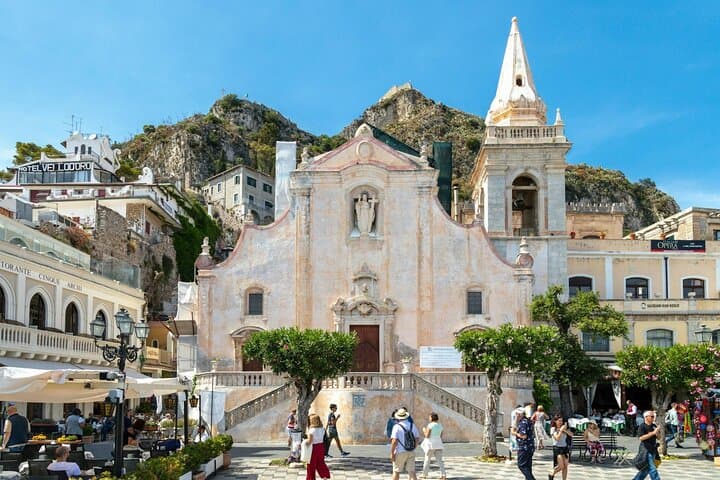 Taormina and Mount Etna to 2,900m: Full-Day from Cefalù photo 2