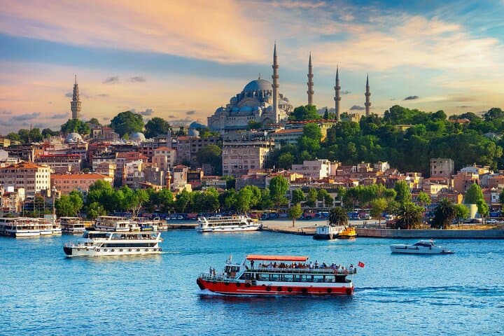 Bosphorus Sightseeing Cruise — 1-Hour Istanbul Cruise with Audio Guide photo 2