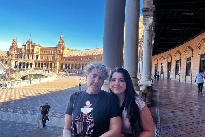 Seville Private E‑Bike Tour: 2–3 Hour City Ride from Triana to Plaza de España photo 5
