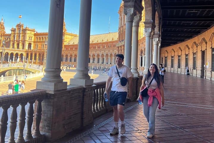 Seville Private E‑Bike Tour: 2–3 Hour City Ride from Triana to Plaza de España photo 6
