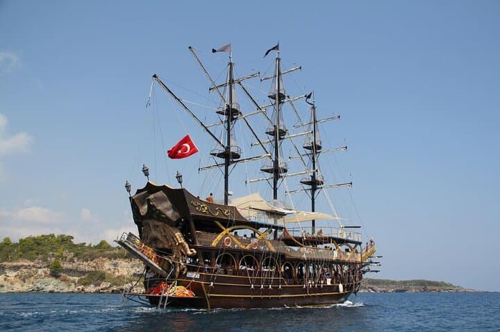 Alanya Pirate Boat Trip: All‑Inclusive Cruise to Cleopatra Beach, Pirate Cave & Lovers' Cave photo 1
