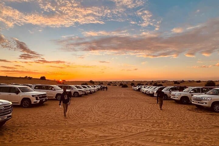 Private Evening Desert Safari Dinner at Bab Al Shams Al Hadheerah