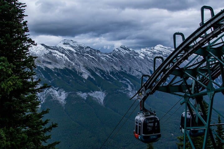 Private Banff Sightseeing Tour: Lake Louise, Banff Gondola & Bow Falls photo 2