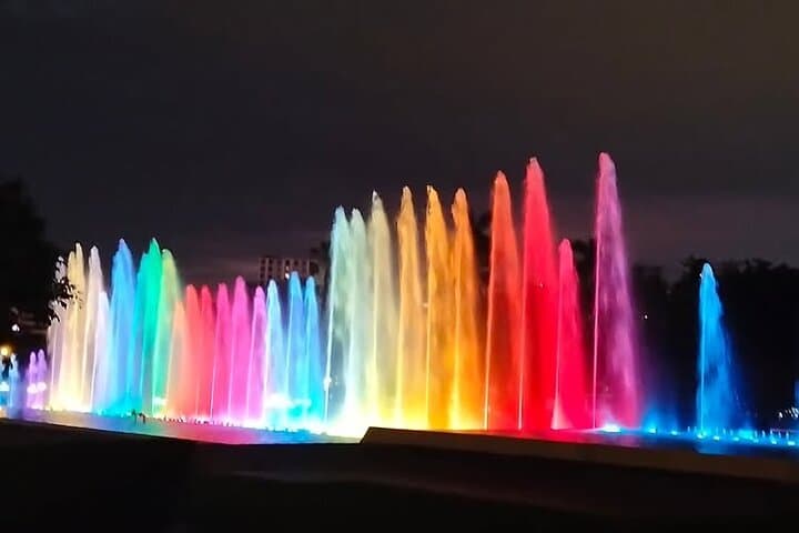 Lima Magic Water Circuit Night Tour — Parque de la Reserva Fountain & Light Show
