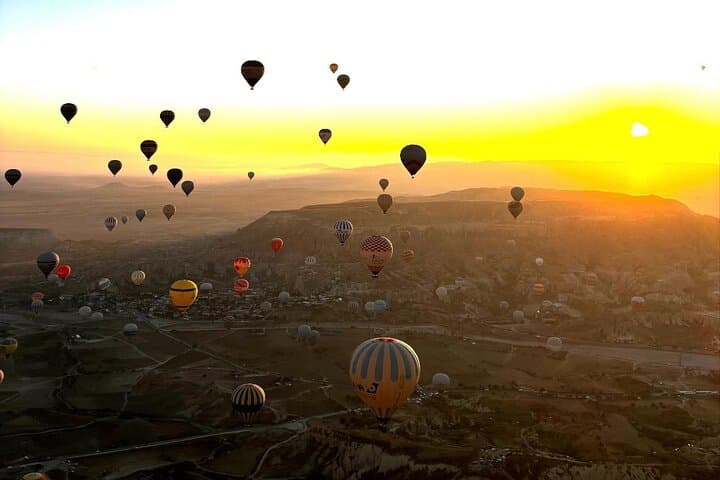 Sunrise Hot Air Balloon Over Cappadocia: Göreme Flight & Practical Tips photo 6