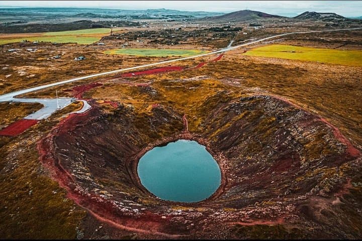 Private Golden Circle Tour from Reykjavik: Thingvellir, Geysir, Gullfoss & Kerid Crater photo 2