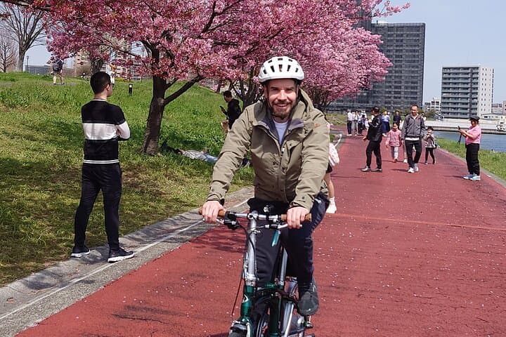 Explore Tokyo's Local Backstreets: Private 3‑Hour E‑Bike Tour from Asakusa photo 4