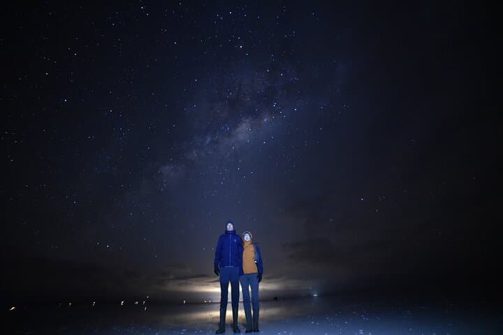 One-Day Salar de Uyuni Sunset Tour — Mirror Flats & Incahuasi photo 5