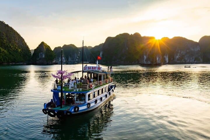 Lan Ha Bay 2-Day Cat Ba Cruise: Kayak, Bike & Overnight on a Traditional Boat