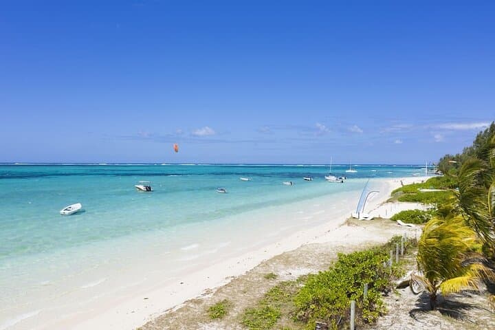 Blue Bay Marine Park & Ile aux 2 Cocos — Snorkel, Glass-Bottom Boat and Eau Bleue Waterfall (Lunch Included)