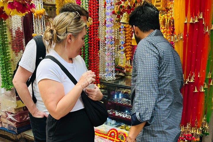 Old Delhi Monuments Walk: Rickshaw Ride, Spice Market & Street Snacks photo 3