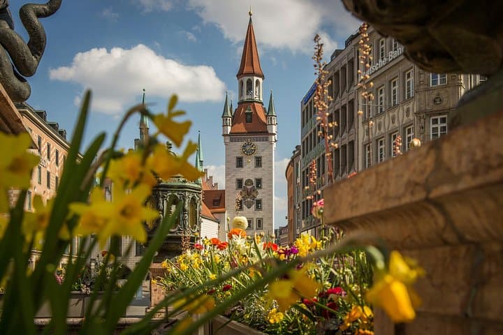 Private Munich 10-Hour City Highlights Tour with Free Photoshoot photo 1