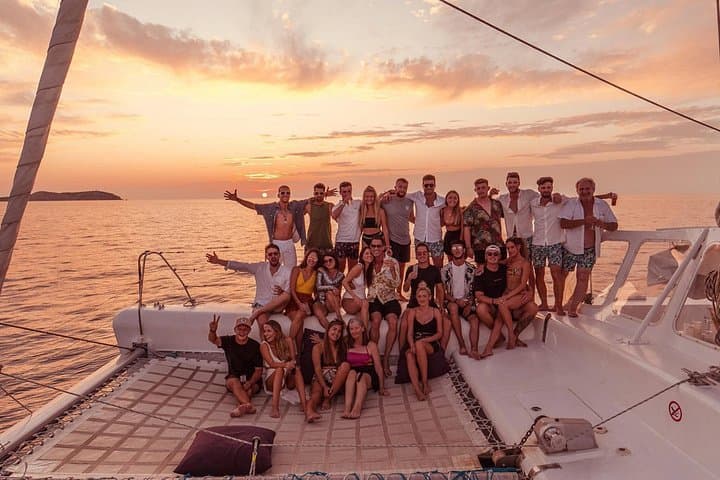 Barcelona Sailing Cruise and Party Passport — Sea Views by Day, Clubs by Night photo 4