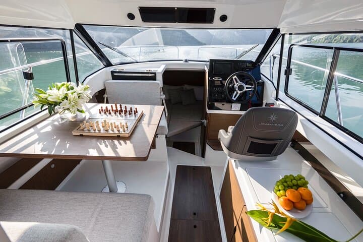 Luxury Private Yacht in Halong Bay: 3-Hour Sunset Cruise with Kayaking photo 1