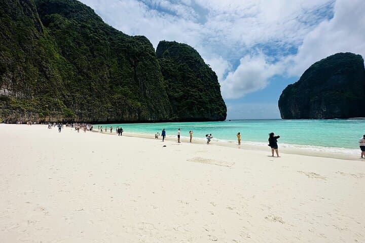 Early-Bird Phi Phi & 4 Islands Premium Speedboat from Krabi: Beat the Crowds photo 3